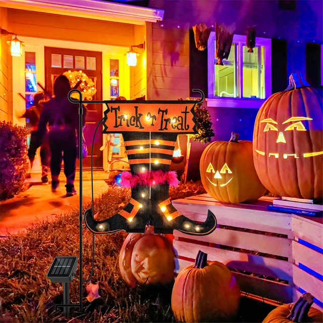 Trick Or Treat Solar Graden Flag Lights 