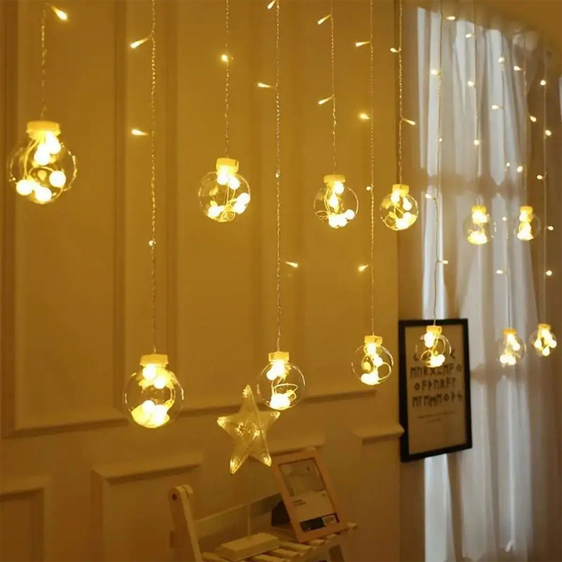 Globe LED Fairy Curtain Light Scene Picture
